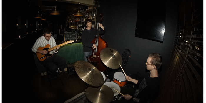 **FREE ENTRY // MAIN BAR GIG** Lincoln Ramsay Trio