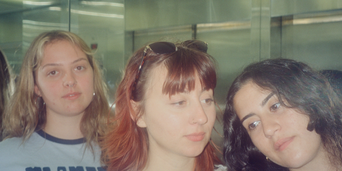 The Stamps - 'She Bangs The Drums Tour