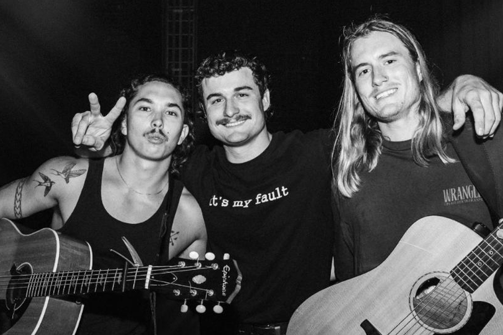 Nana's Pie 'i'll still wait' Australian Tour