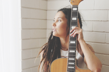 **FREE ENTRY // FRONT BAR GIG** Beth Chia