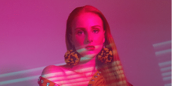 Vera Blue | Lady Powers Tour