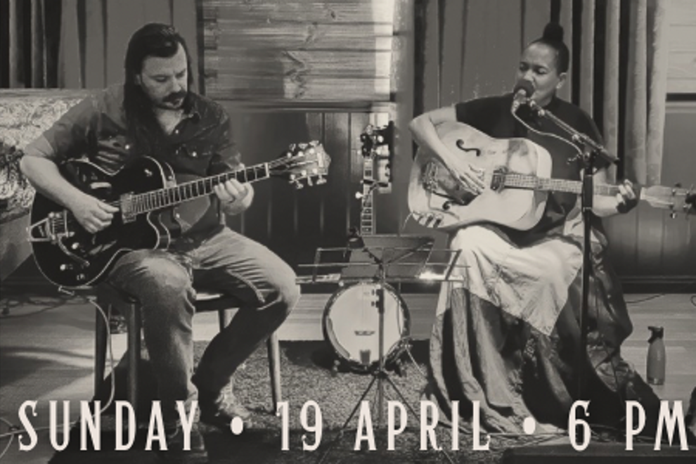 Suzie So Blue **FREE FRONT BAR GIG**