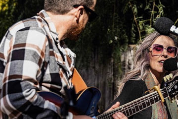 Louise Macgregor **FREE GIG**