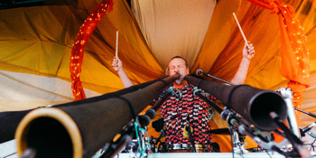 Si Mullumby & Friends