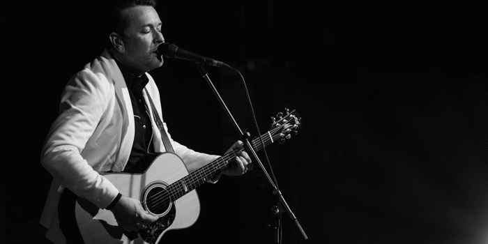 Kav Temperley (By the Sea)