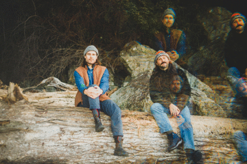 Surf Hat Live in Byron Bay