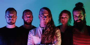 VOYAGER RUNAWAY TOUR