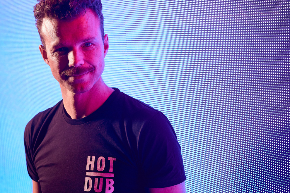 HOT DUB TIME MACHINE at the Roey