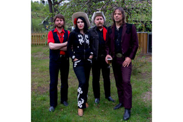 JENNY DON'T & THE SPURS