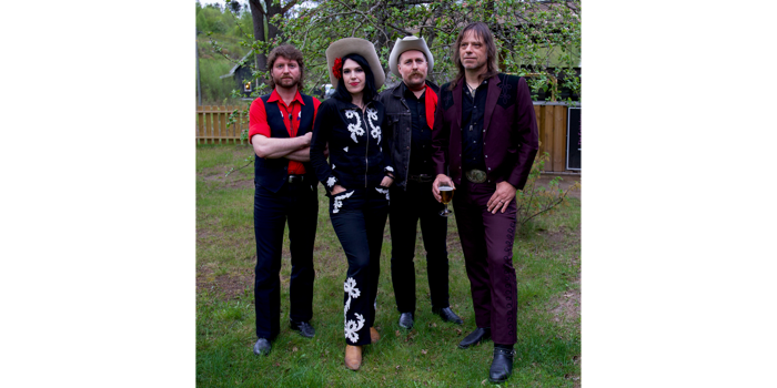 JENNY DON'T & THE SPURS