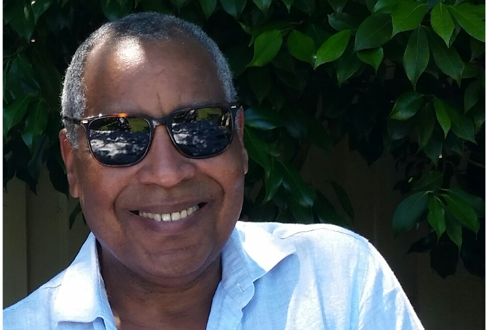 **FREE ENTRY** Edward York (Front Bar)