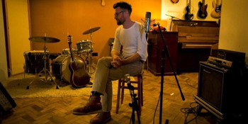 Jay Fraser and Lina Andonovska (UK) **FREE FRONT BAR GIG**