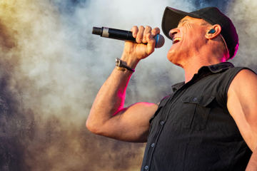 SHANNON NOLL - The Road In Front Of Me Tour