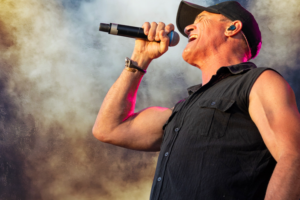 SHANNON NOLL - The Road In Front Of Me Tour