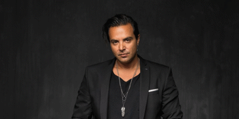 Jason Singh plays Taxiride
