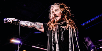JOHN CORABI & BAND (USA)