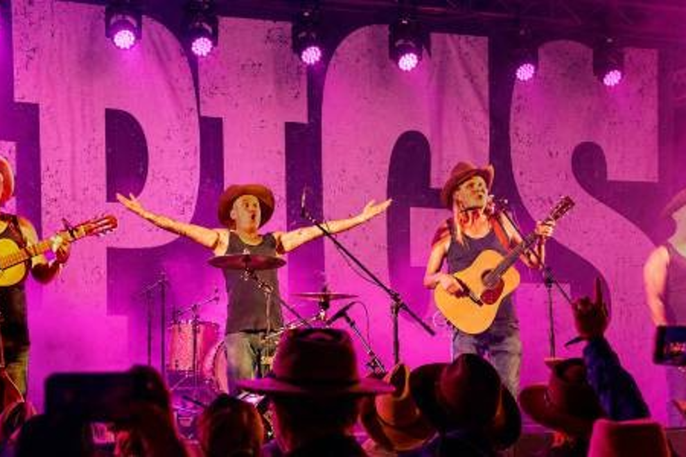 The Pigs in Concert