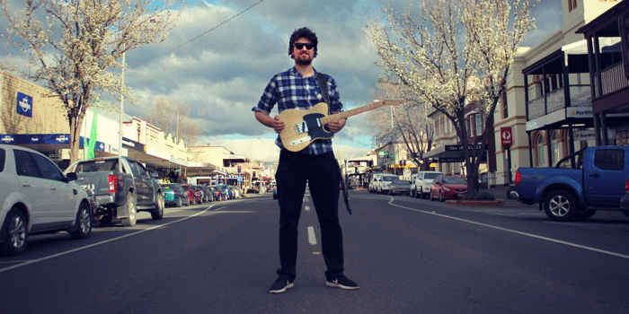 **FREE ENTRY** Harry Coulson's Blue Dogs  (Front Bar)