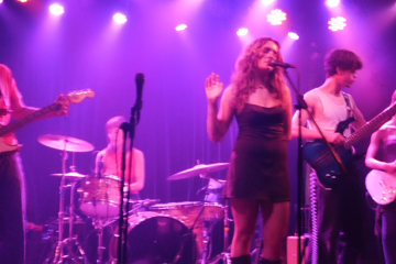 Paper Daisy at the Evelyn