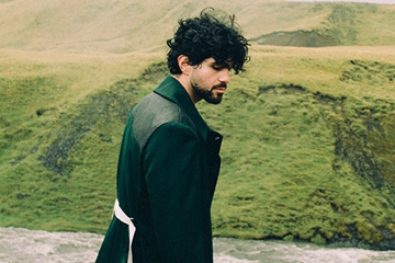 Aries 'Glass Jaw' World Tour