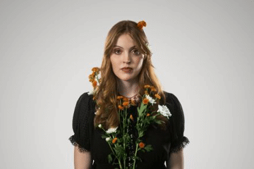 Sadie Mustoe - White Flag Tour