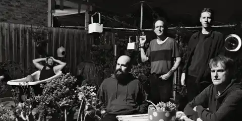 NO HOPER + CRANING - FREE FRONT BAR SHOW