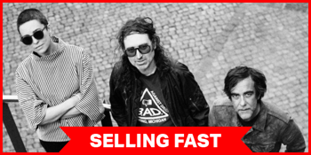 A Place To Bury Strangers (USA)