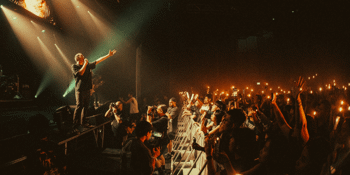 Hands Like Houses
