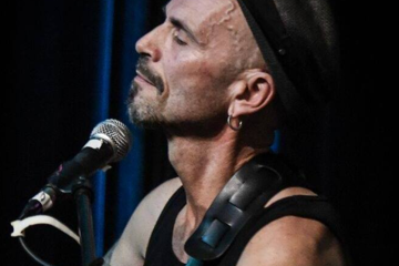 Tony J King **FREE FRONT BAR GIG**