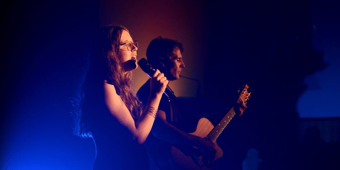 Freya and Tom McGowan **FREE FRONT BAR GIG**