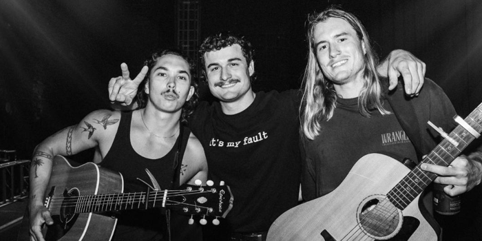 Nana's Pie 'i'll still wait' Australian Tour