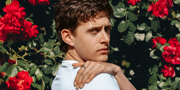 **FREE ENTRY** Sebastian Haysman (Front Bar)