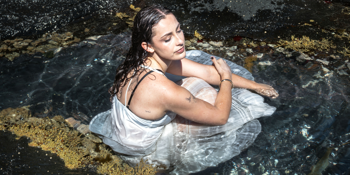 **FREE ENTRY** Ella Jackman (Front Bar)