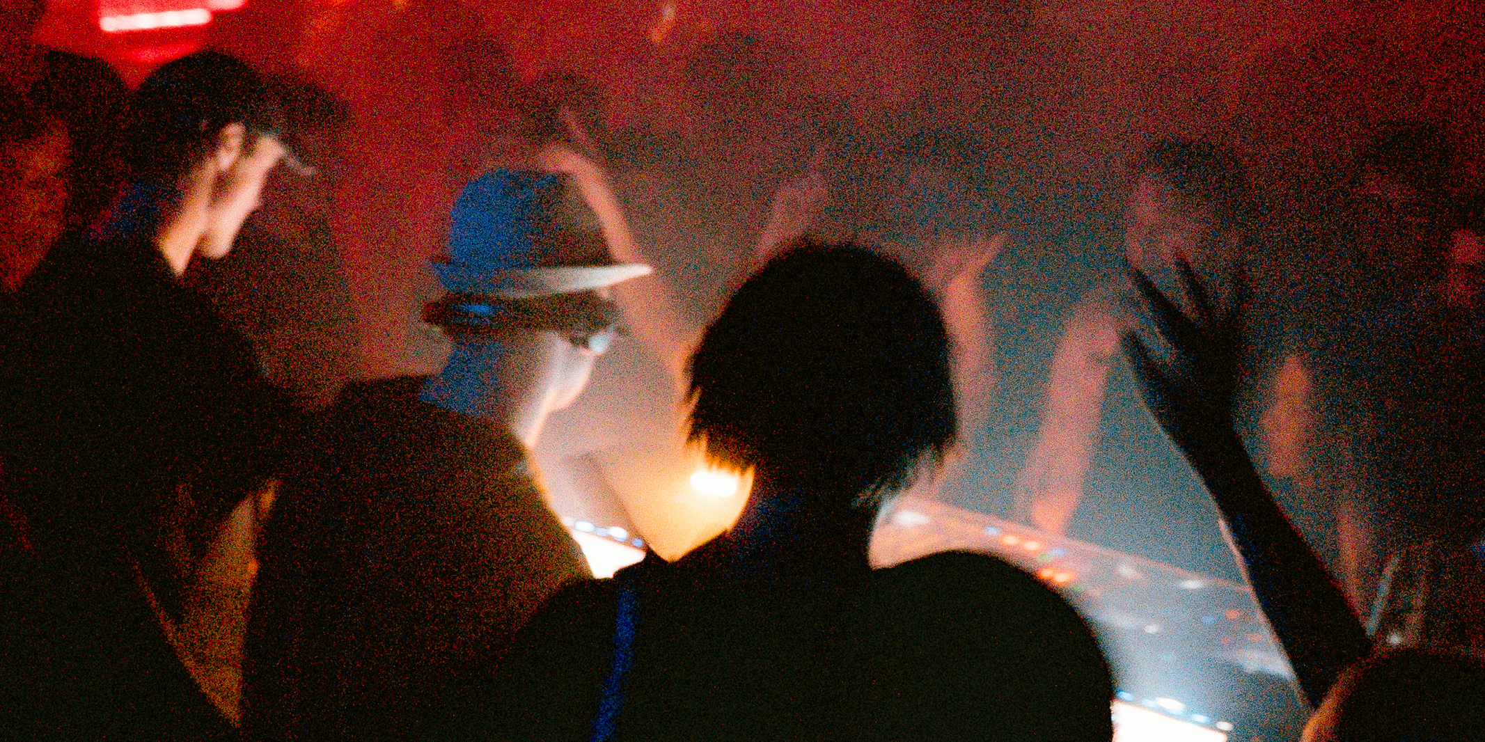 SOUND MUSIC BAR | Evan McAuley