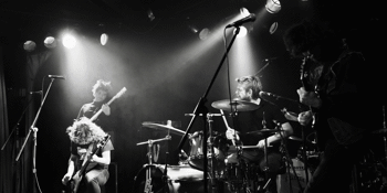 Drunk Mums 'Roll With The Punches' Single Tour