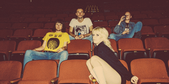 Amyl and The Sniffers