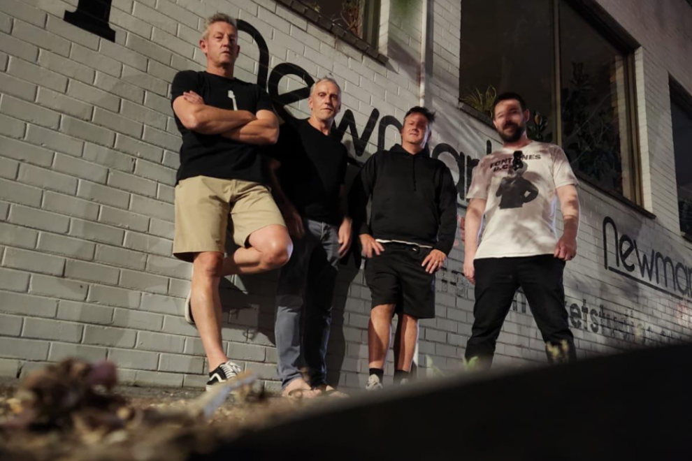 THE EXTERNALS - BACK ON THE CANS - LIVE AT THE TOTE