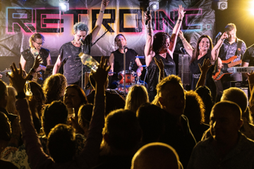 RETRO Inc. - ULTIMATE 80's at The Local House Beeliar
