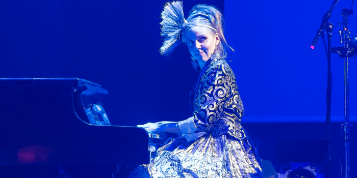 Ania Reynolds **FREE GIG**