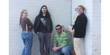 The peninsula takes over the last chance bar!!