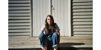 Angie McMahon