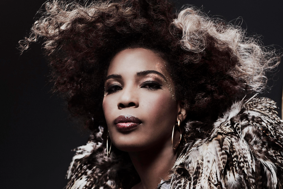 MACY GRAY