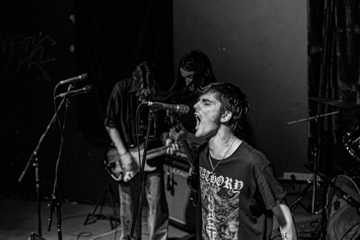 NEW YEAR NEW PAIN hosted by \\SOMETHING:BLIND, Cellophanes and Bad Yoke