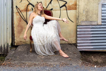 Alice Night – Falling Forward