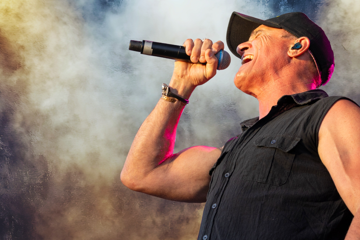 SHANNON NOLL - The Road In Front Of Me Tour