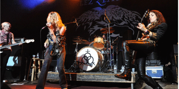 Lez Zeppelin (USA)