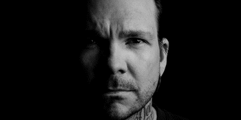 Clint Boge (The Butterfly Effect) EARLY SHOW