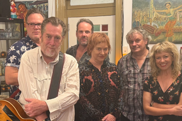 Mick Thomas’ Roving Commission - GoChristmasComeBack