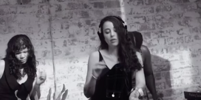 Poli-Pearl (HYBRID SET) | MARCH RESIDENCY