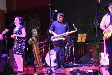 FREE ENTRY | Itchy Fingers | Sunday Blues